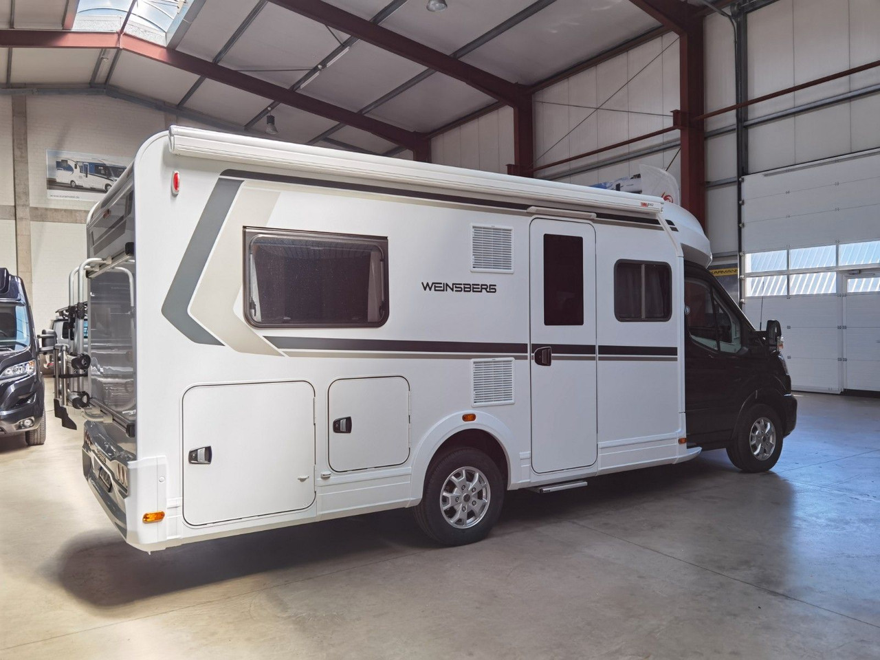 Half integraal camper Weinsberg CARALOFT 650 MF /-2024-/ 155PS / SEITENBETT