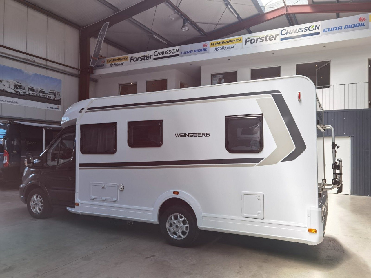 Half integraal camper Weinsberg CARALOFT 650 MF /-2024-/ 155PS / SEITENBETT
