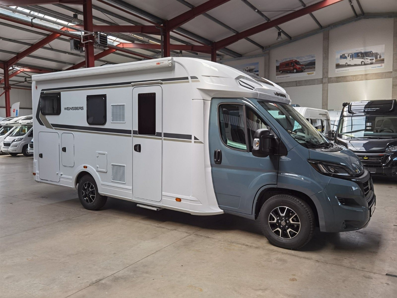 Half integraal camper Weinsberg CARASUITE 650 MG / 140PS / HECKBETT & HUBBETT