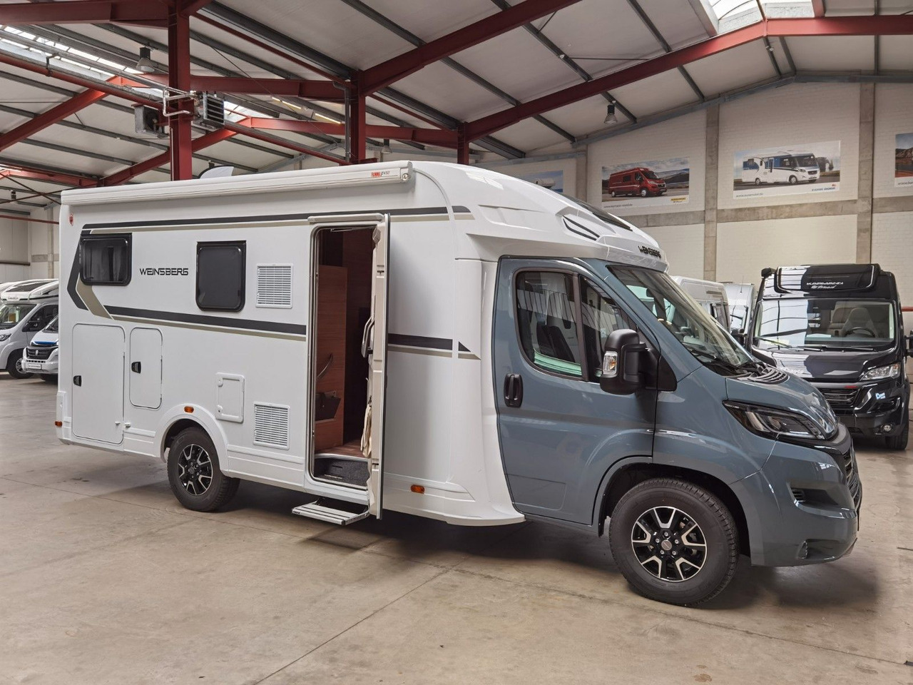 Half integraal camper Weinsberg CARASUITE 650 MG / 140PS / HECKBETT & HUBBETT