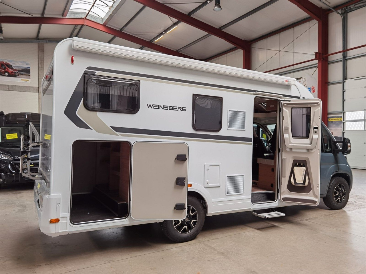 Half integraal camper Weinsberg CARASUITE 650 MG / 140PS / HECKBETT & HUBBETT
