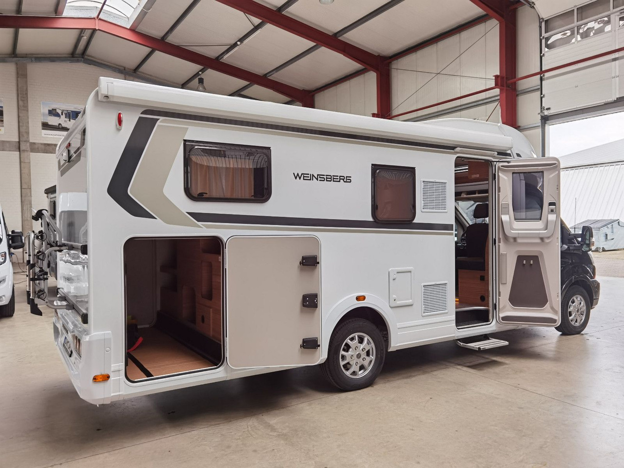 Half integraal camper Weinsberg CARASUITE 700 MEG /155PS /EINZELBETTEN & RAUMBAD