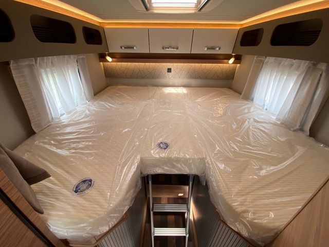 Half integraal camper Weinsberg CaraCompact 600 MEG EDITION [PEPPER]25 Modell