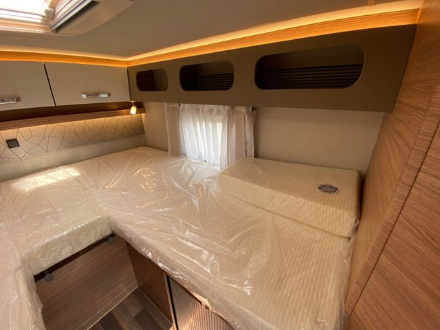 Half integraal camper Weinsberg CaraCompact 600 MEG EDITION [PEPPER]25 Modell S7