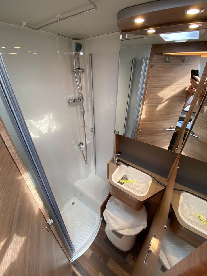 Half integraal camper Weinsberg CaraCompact 600 MEG EDITION [PEPPER]25 Modell S7
