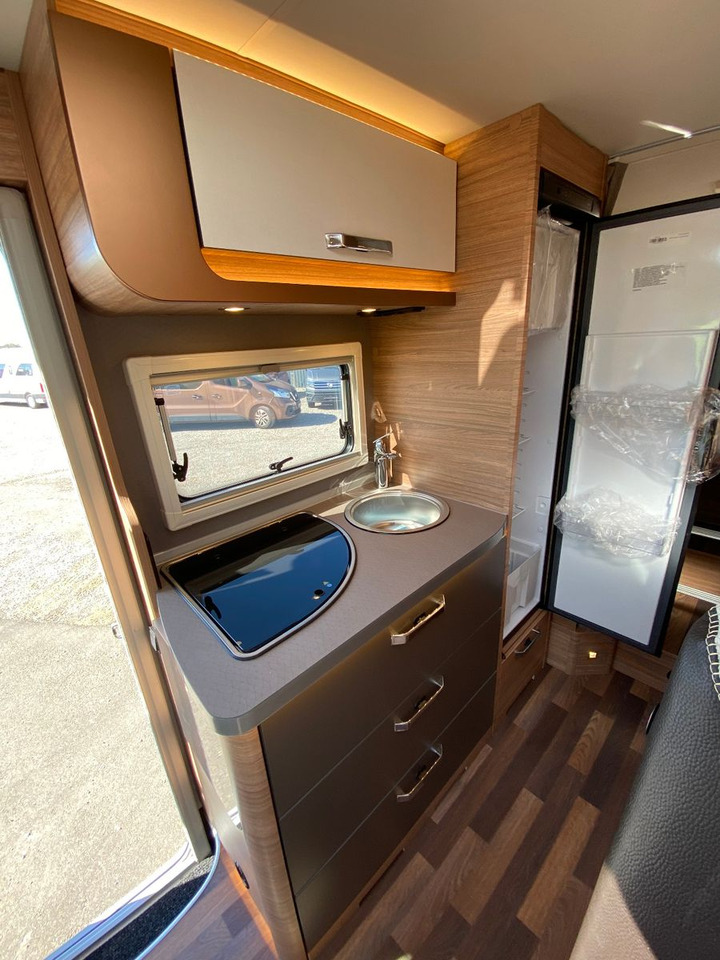 Half integraal camper Weinsberg CaraCompact 600 MEG EDITION [PEPPER]   Automatik