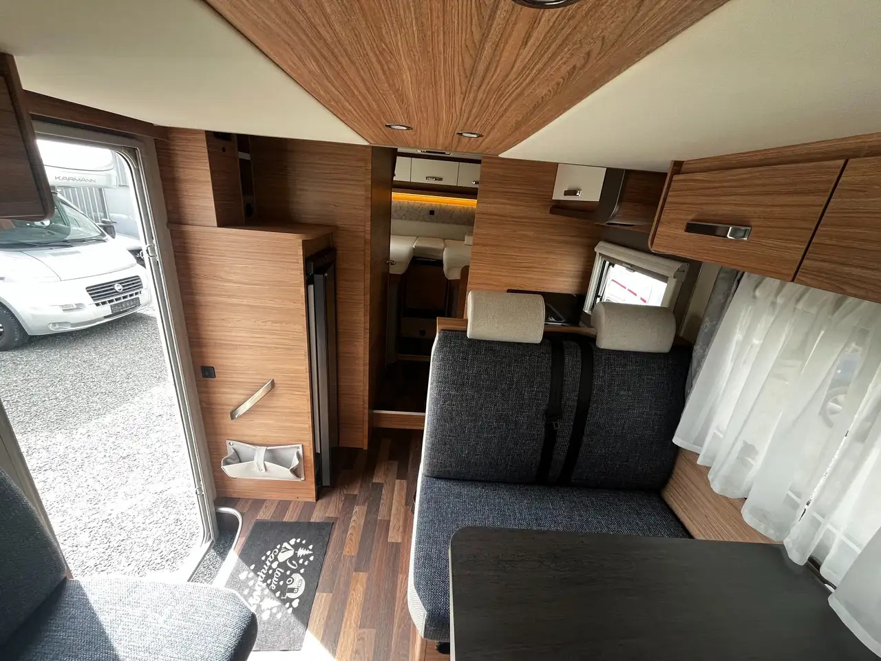 Half integraal camper Weinsberg CaraSuite 700 ME