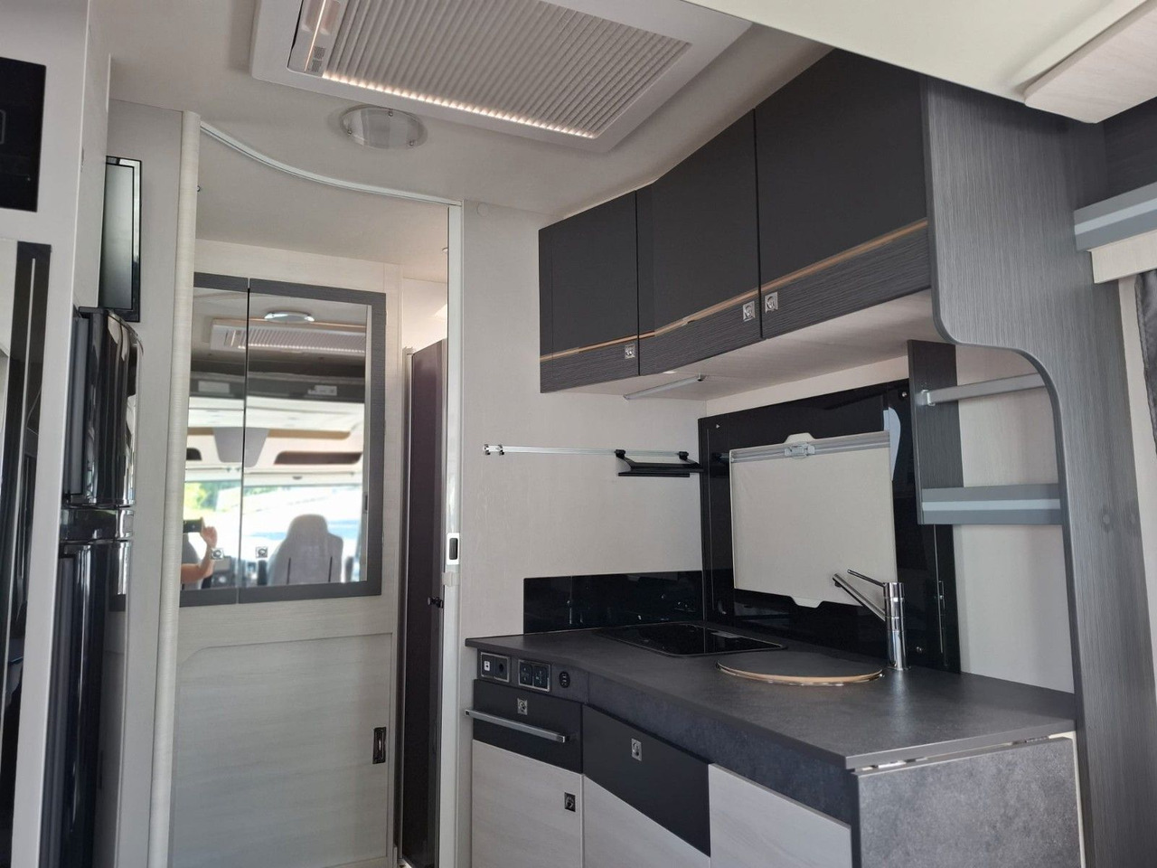 Integraal camper Challenger 2060