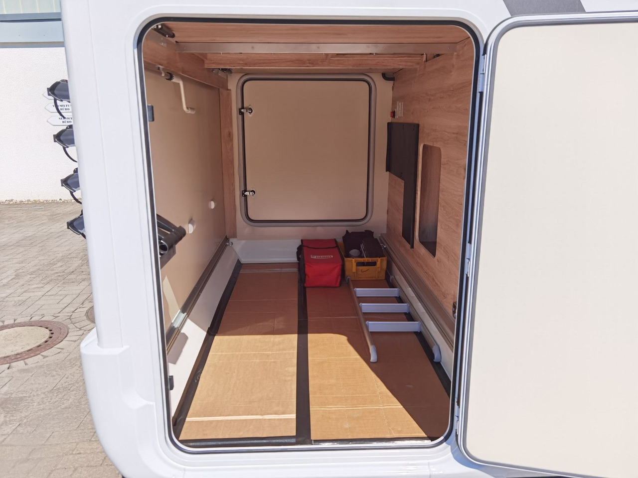 Integraal camper Eura Mobil INTEGRA LINE 720 EF / 180PS-9G 40H /EINZELBETTEN