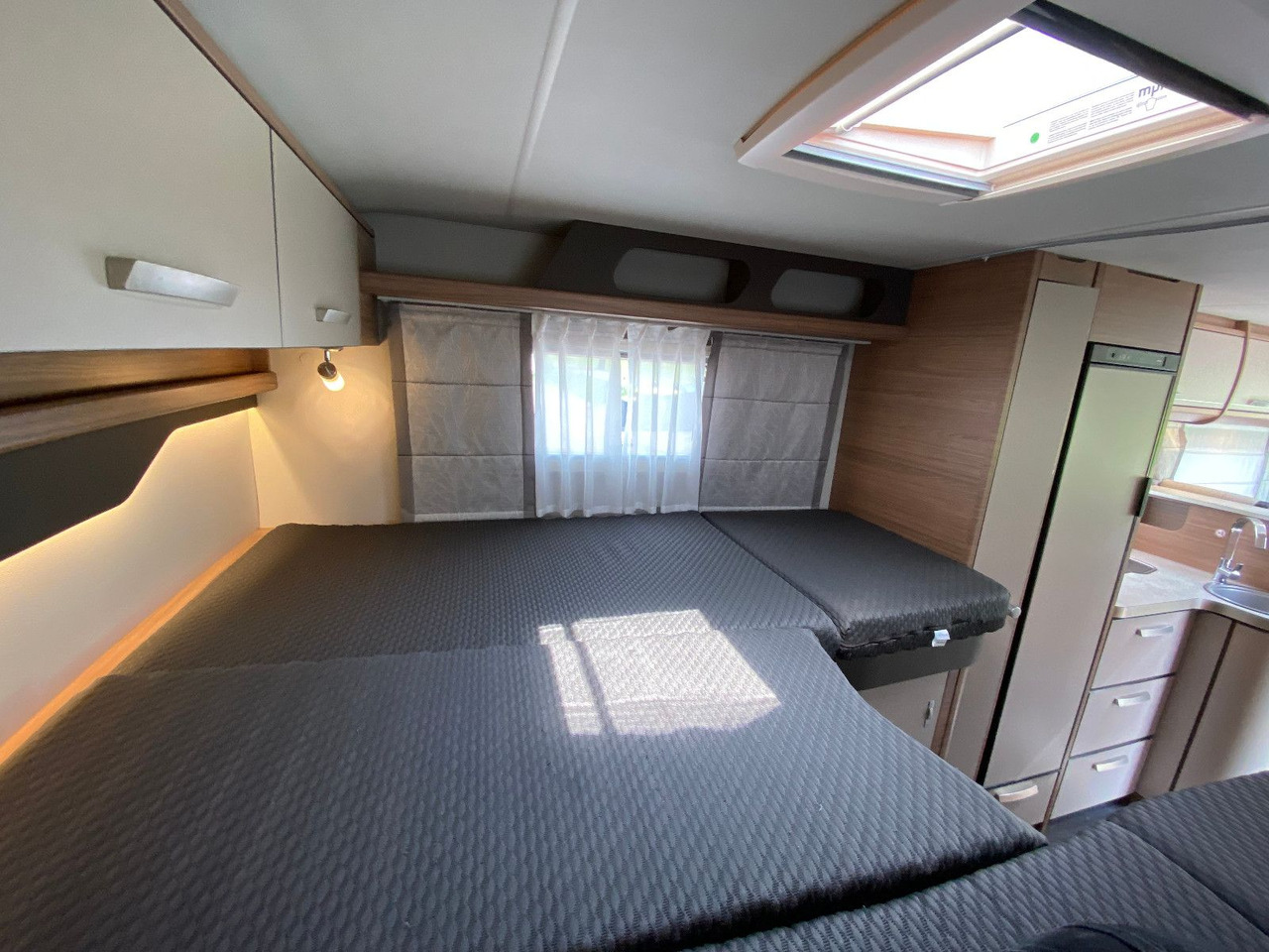 Integraal camper Knaus Live I 700 MEG,Automatik, Längsbetten