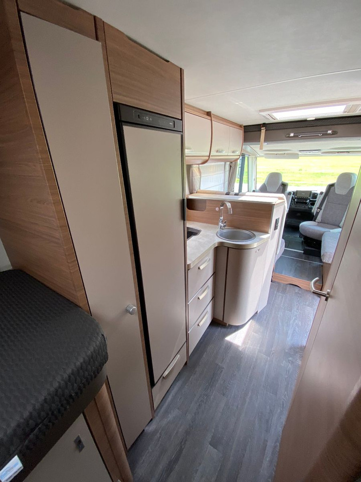Integraal camper Knaus Live I 700 MEG,Automatik, Längsbetten