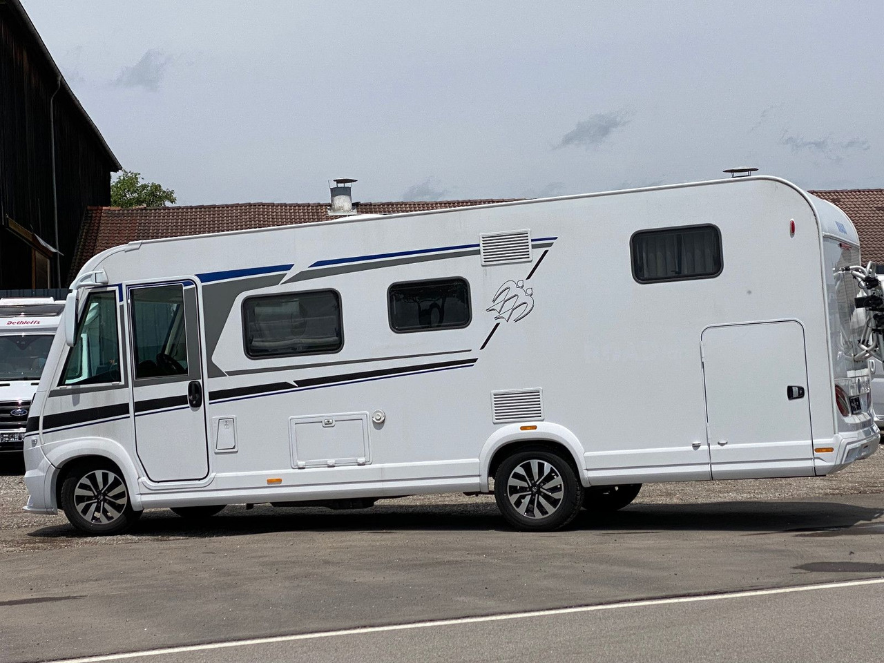 Integraal camper Knaus Live I 700 MEG,Automatik, Längsbetten