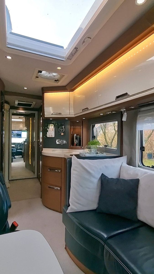 Integraal camper Niesmann + Bischoff Flair 880 BE