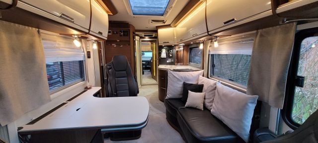 Integraal camper Niesmann + Bischoff Flair 880 BE