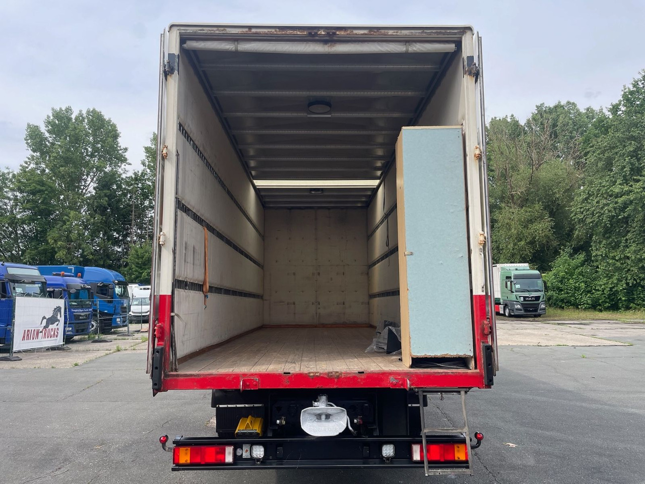 Camper MAN 18.264 M40 Wohnmobil/4xBett/AC/Standheizung/EU2