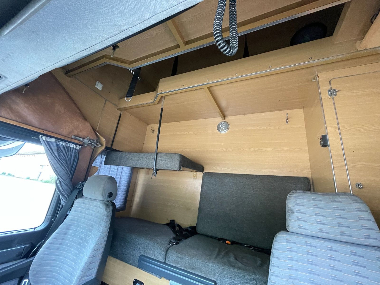 Camper MAN 18.264 M40 Wohnmobil/4xBett/AC/Standheizung/EU2