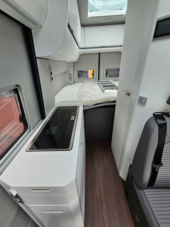 Camper Volkswagen Crafter Grand California 600 Solar LED AHK ACC