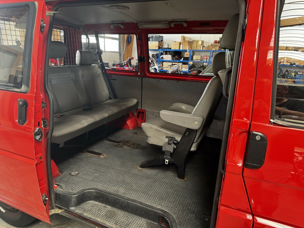 Camper Volkswagen T4 2.5 TDI Syncro 4x4 7-Sitzer 1. Hand!