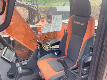 Rupsgraafmachine DOOSAN