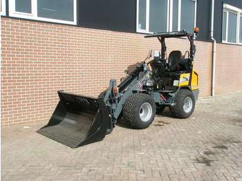 Compacte rupslader GIANT