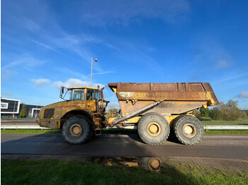 Kiepwagen met knikbesturing VOLVO