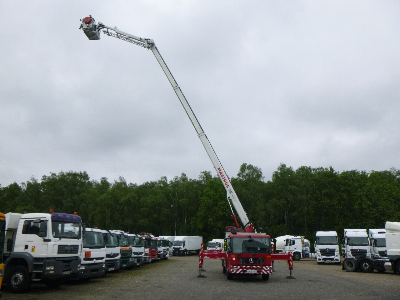 Brandweerwagen Mercedes Econic 6x2 RHD Magirus ALP325 fire truck: afbeelding 11