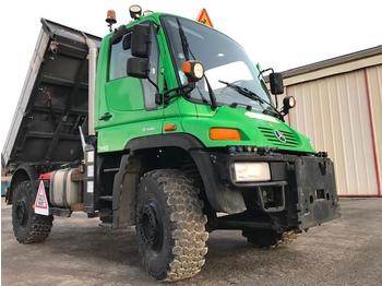 Gemeentelijke machine/ Speciaal Mercedes UNIMOG U400: afbeelding 1