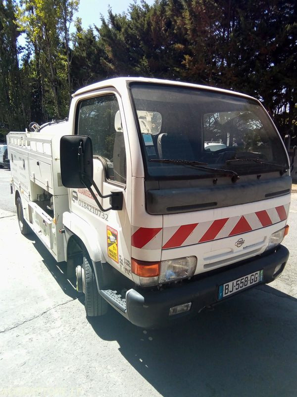 Vacuümwagen Hydrocureur Nissan cabstar année 2000  405300 kms