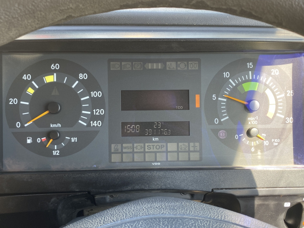 Veegwagen Mercedes-Benz 1523 L