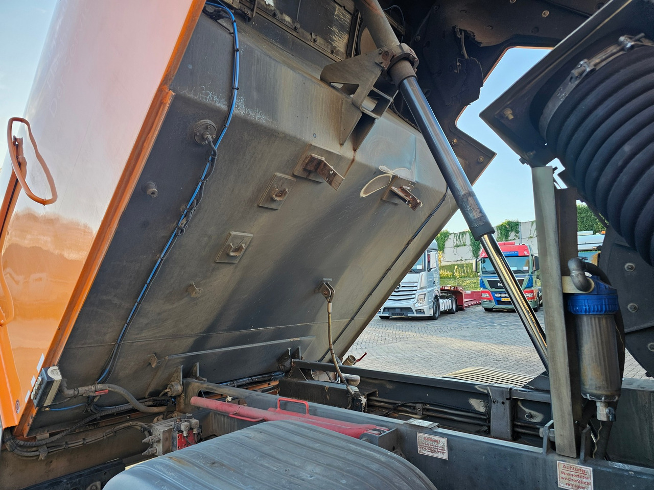 Veegwagen Mercedes Benz Atergo 1518