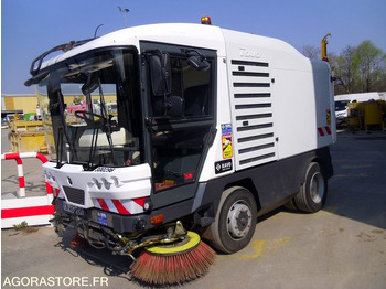 Veegwagen  RAVO 560 E5 - Balayeuse Compacte 4m3 - 2013 / 120389 KM (CW462ZH)