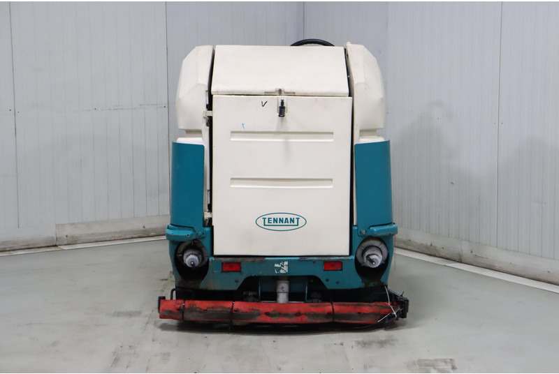 Veegwagen TENNANT 7300E