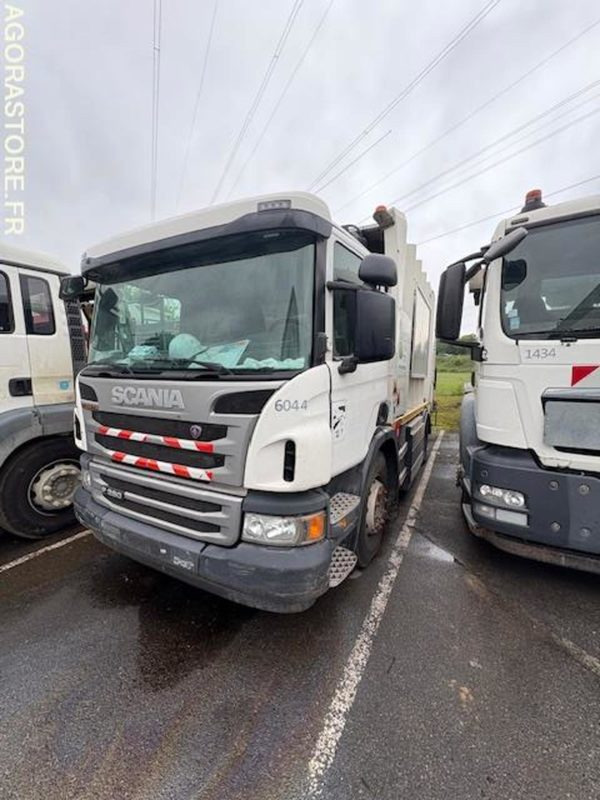 Vuilniswagen BOM 19T SCANIA GNV NON ROULANT (6044-VPIDF-66ICAM571X)
