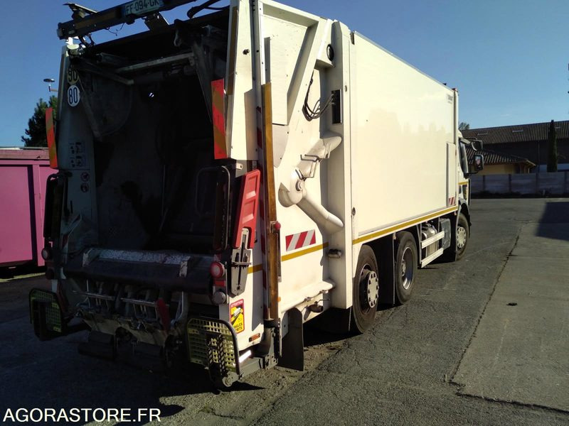 Vuilniswagen BOM 26T RENAULT - 139528km - 18M3 - 2019