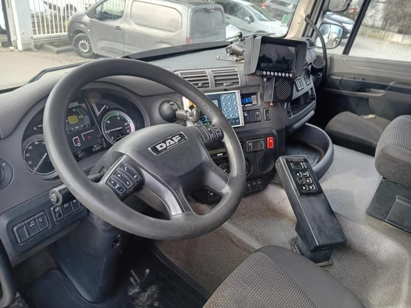 Vuilniswagen DAF CF 370