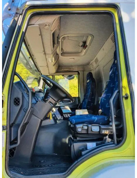 Vuilniswagen Iveco 260S 42 WAAGE 5 m³ Zöller Medium XXL 24 Umleerer