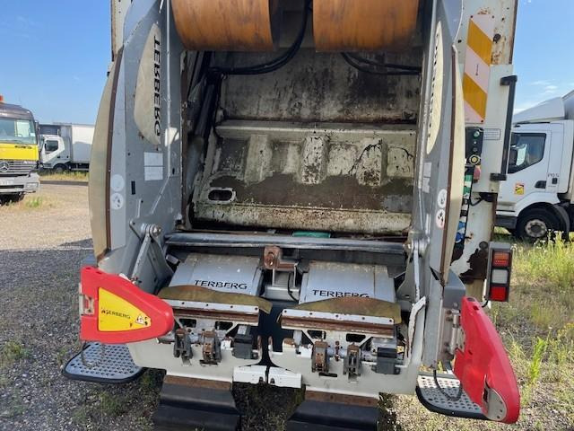 Vuilniswagen MAN TGM 18.250