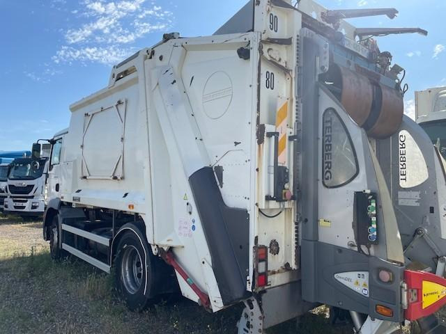 Vuilniswagen MAN TGM 18.250