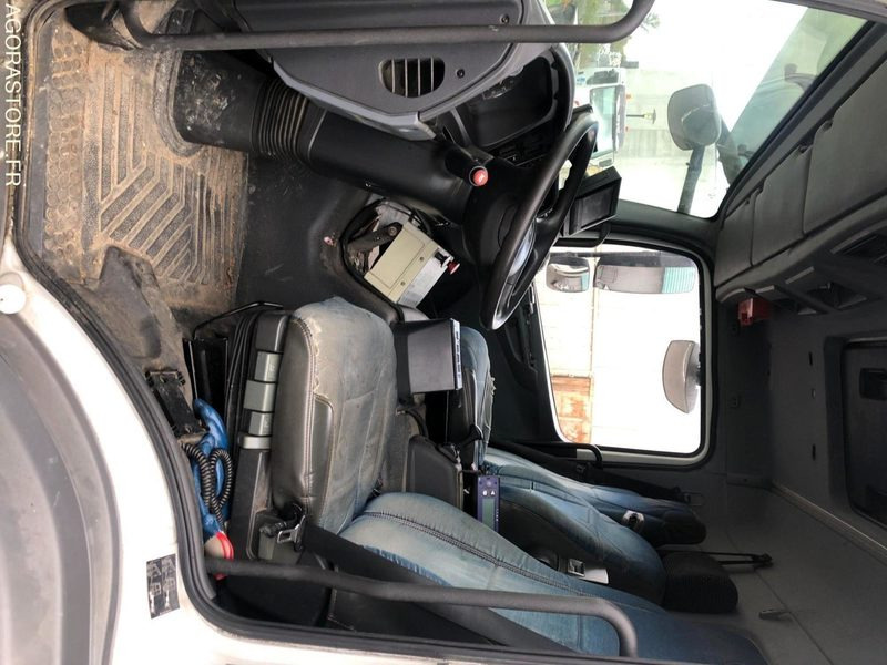 Vuilniswagen MERCEDES AXOR 26T-21m3 - 287235 kms - 2014