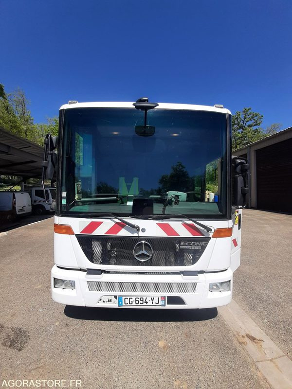 Vuilniswagen MERCEDES-BENZ Econic 1829 - 286 739 km - 2012