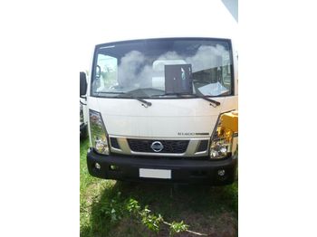 Vuilniswagen NISSAN NT400 35.15