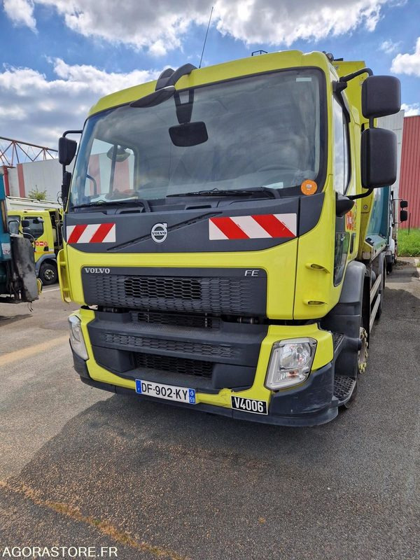 Vuilniswagen PORTEUR BOM 26T VOLVO GEESINK - 2014 - 154700kms