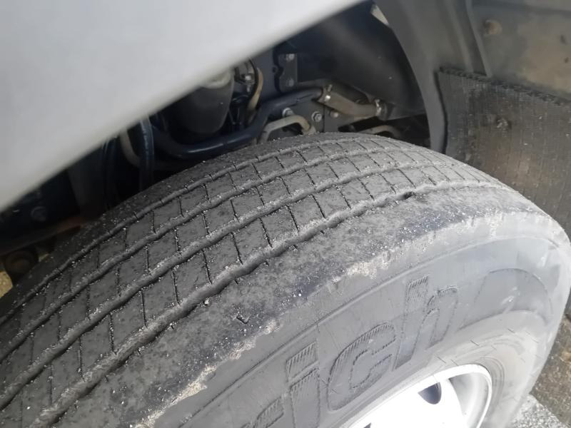 Vuilniswagen Renault D-Series 26 Wide