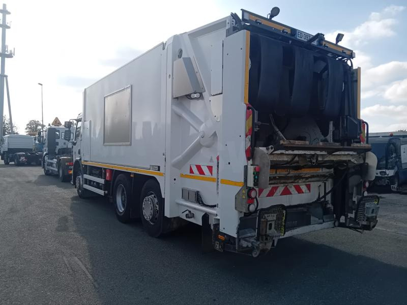Vuilniswagen Renault D-Series 26 Wide