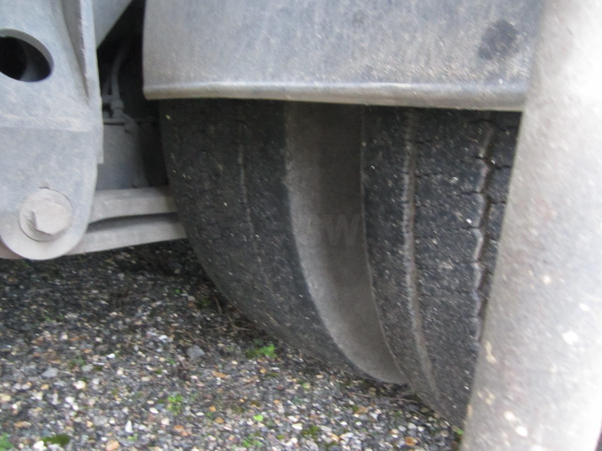 Vuilniswagen Renault Midlum 270 DXI