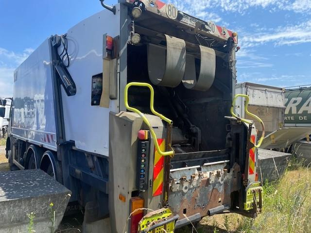 Vuilniswagen Volvo FE 320