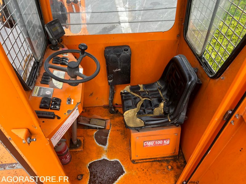 Gemeentelijke machine/ Speciaal compacteur à déchets