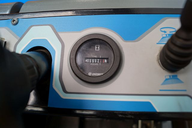 Industriële veegmachine Isal PB155 LPG
