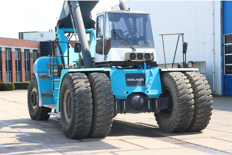 Container heftruck KONECRANES 4527CB5