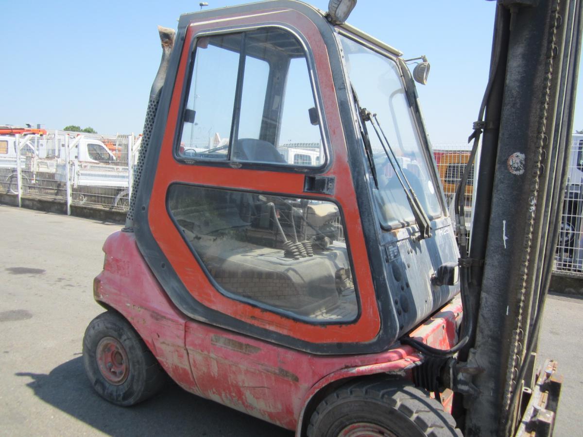 Diesel heftruck Fenwick H25D-03